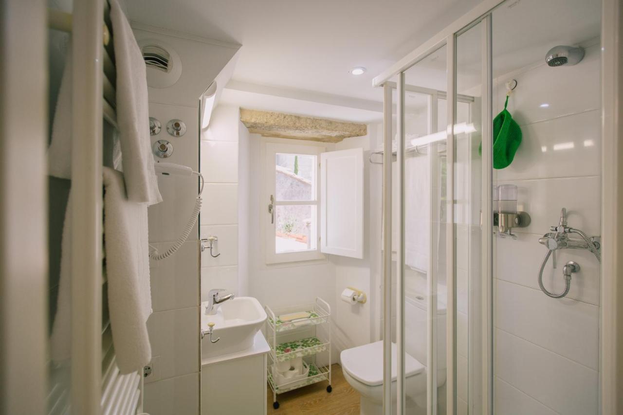 Roompedra Apartamentos Turisticos سانتياغو دي كومبوستيلا المظهر الخارجي الصورة