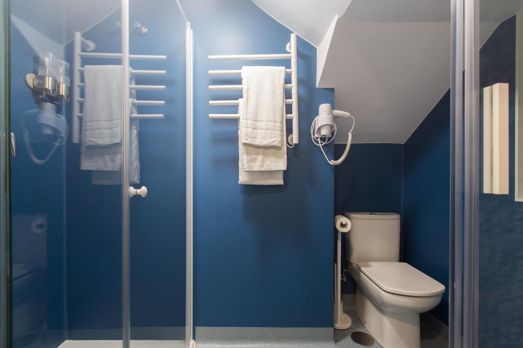 Roompedra Apartamentos Turisticos سانتياغو دي كومبوستيلا الغرفة الصورة