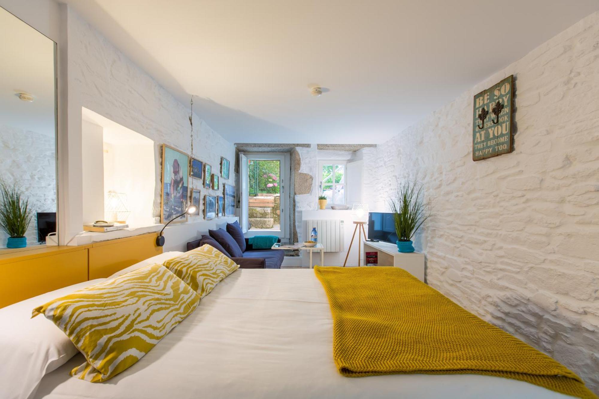 Roompedra Apartamentos Turisticos سانتياغو دي كومبوستيلا الغرفة الصورة