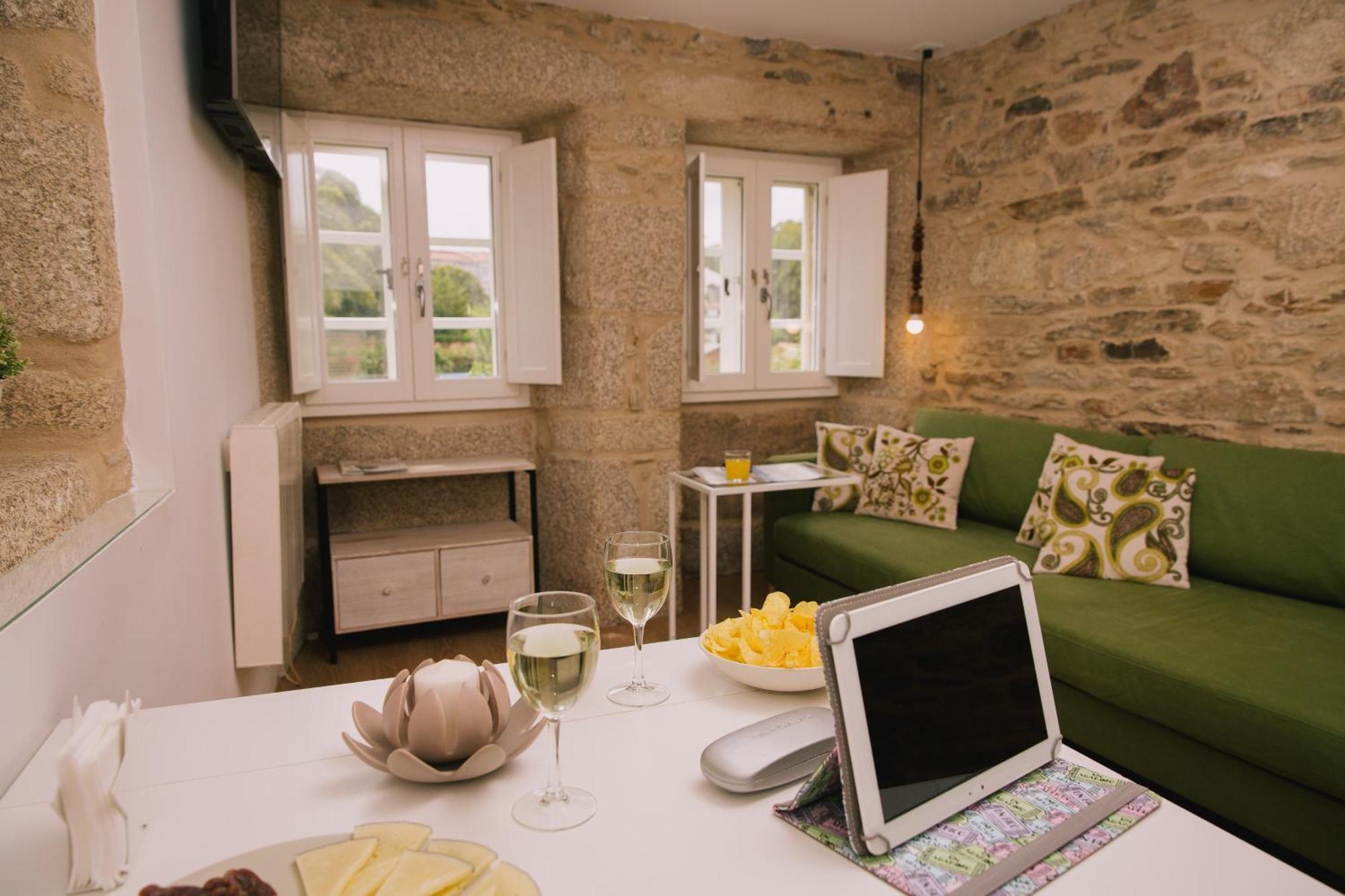 Roompedra Apartamentos Turisticos سانتياغو دي كومبوستيلا المظهر الخارجي الصورة