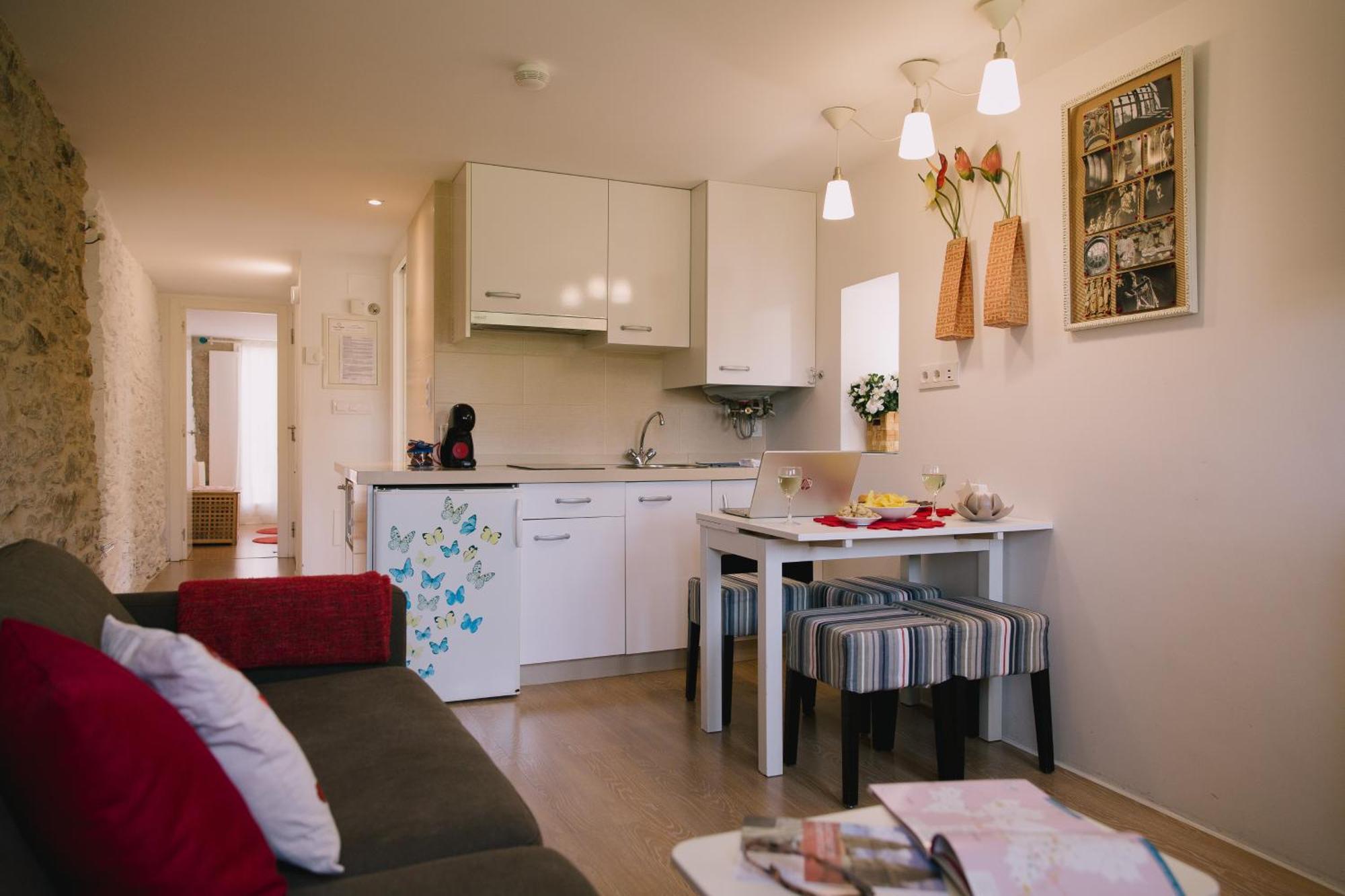 Roompedra Apartamentos Turisticos سانتياغو دي كومبوستيلا المظهر الخارجي الصورة